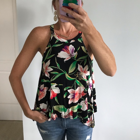 Black Floral Tank - Picture 3 of 6